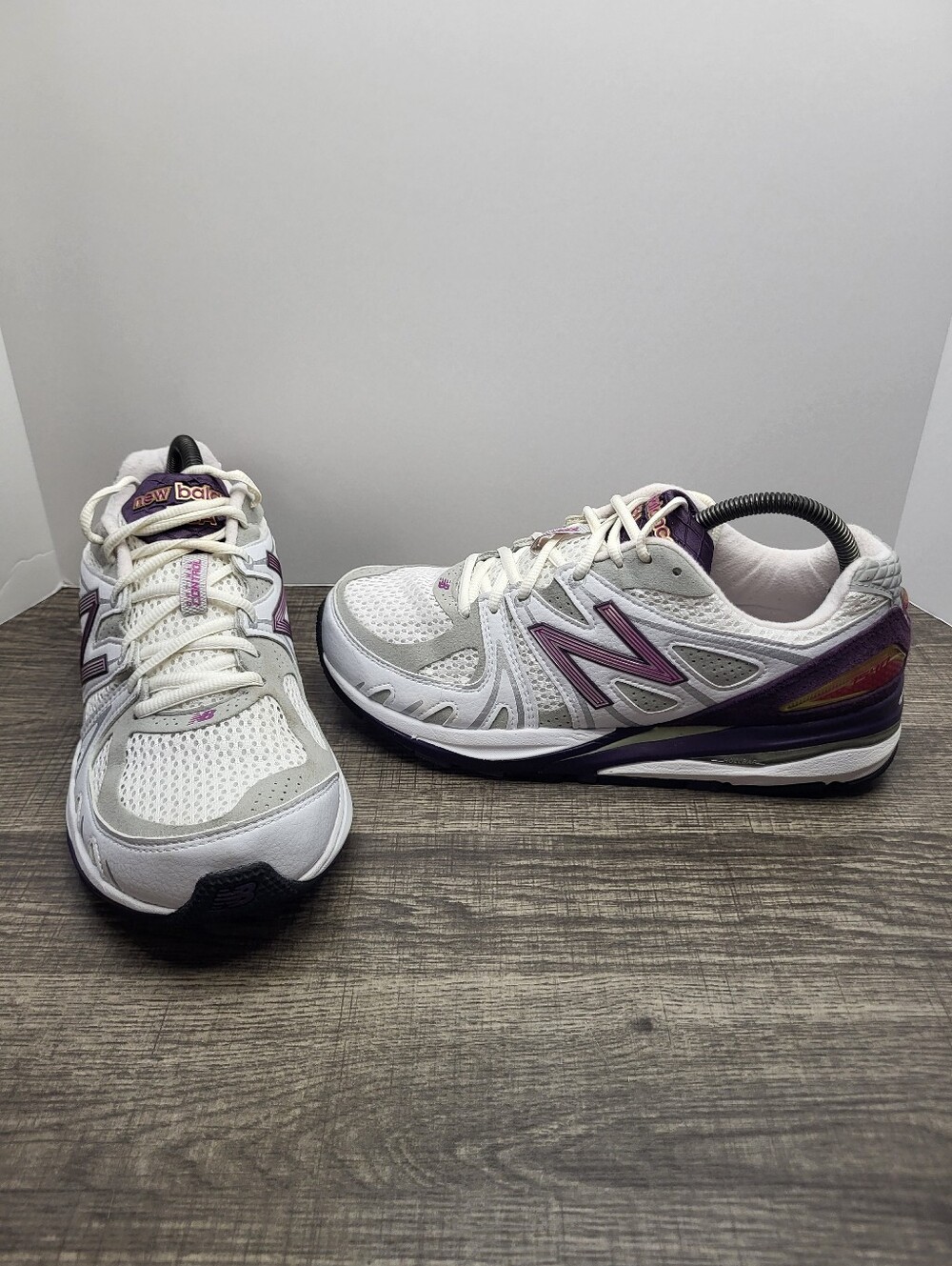 New Balance 1540 Sneakers Womens Size 9.5 D White Running Walking Shoes USA Made